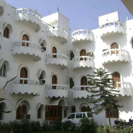 Hotel Soni International Khalilabad Kültér fotó