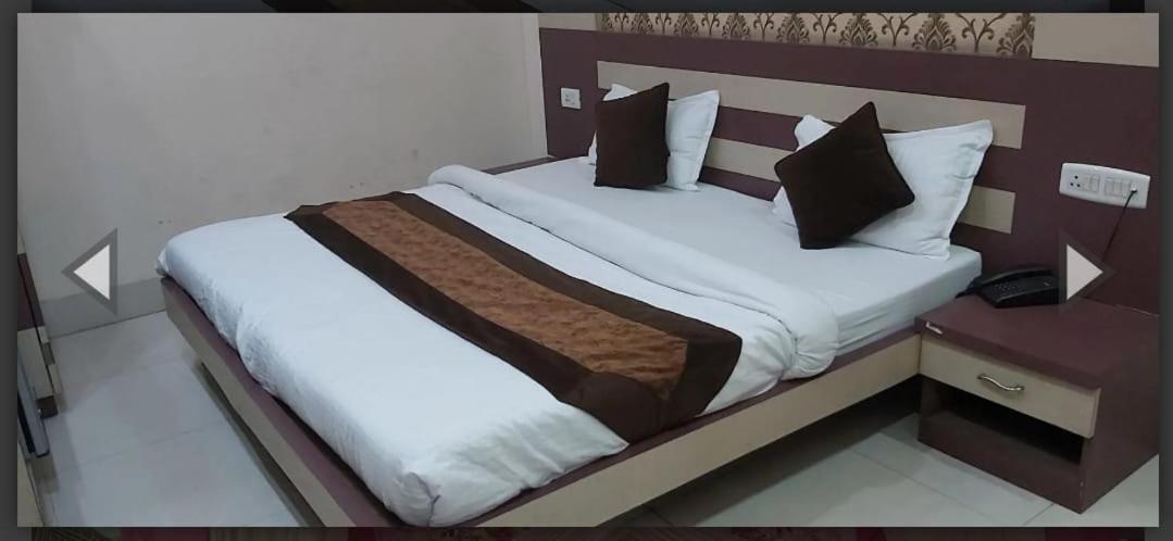Hotel Soni International Khalilabad Kültér fotó