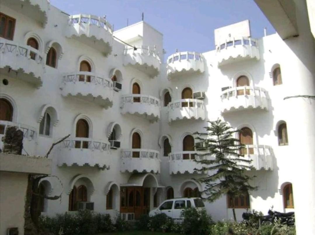 Hotel Soni International Khalilabad Kültér fotó